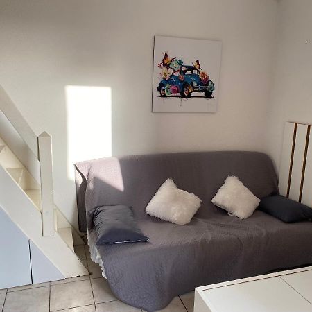 אגדה Joli Appartement Mezzanine Avec Parking La Roquille מראה חיצוני תמונה